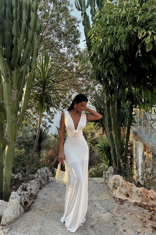 Tiarah in white (maxi)