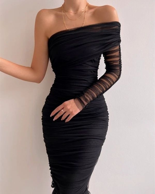 One shoulder-black