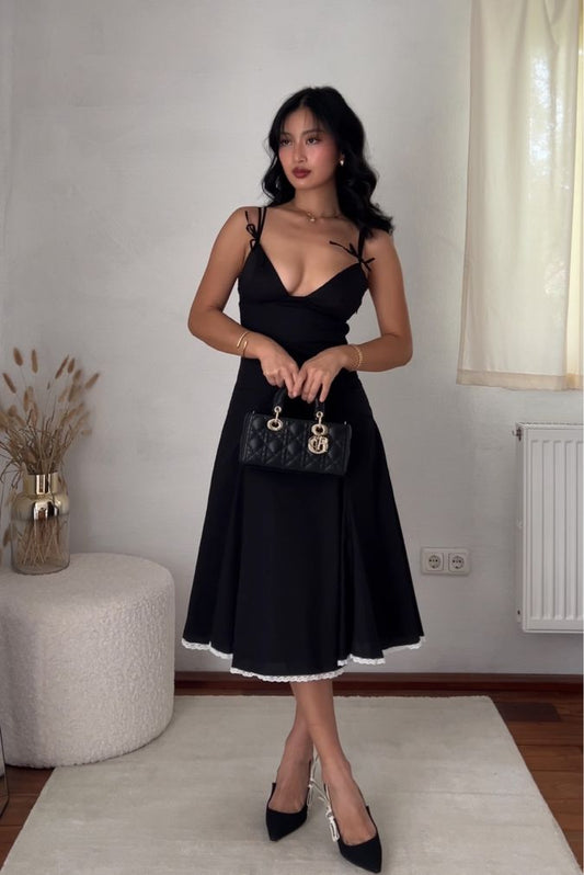 Baize in black