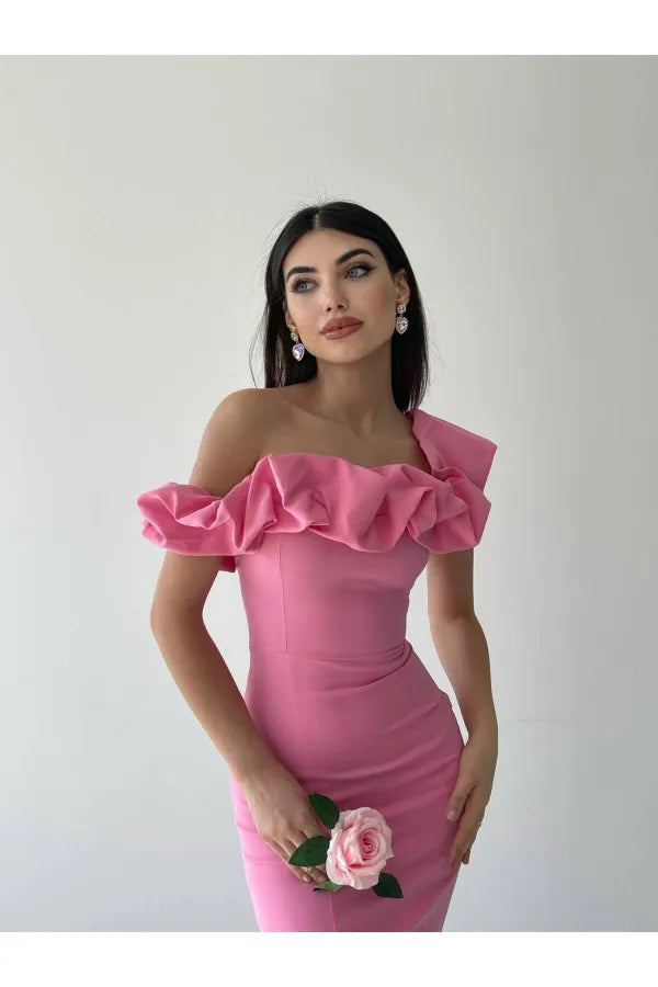 Off shoulder ruffle sleeves dress in pink