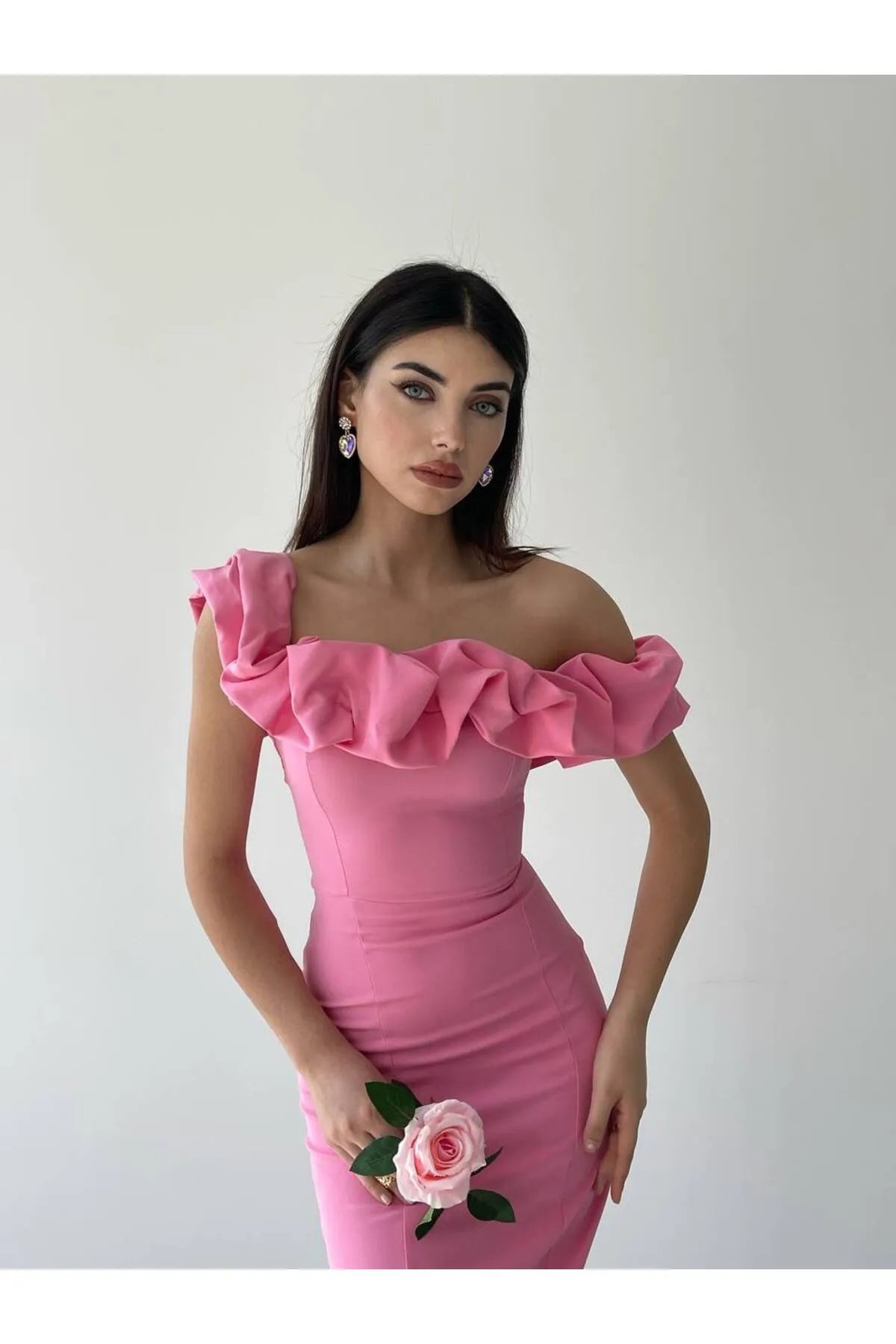 Off shoulder ruffle sleeves dress in pink